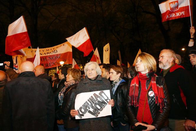 Manifestacje pod siedzibą PKW