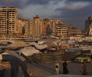 Dramat w Strefie Gazy. Dzieci i seniorzy umierają z głodu. Pomoc ruszyła, ale wciąż jest jej za mało