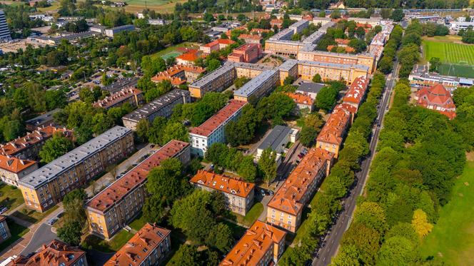 Osiedle A w Tychach i plac świętej Anny