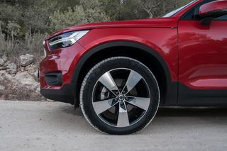 Volvo XC40 D4