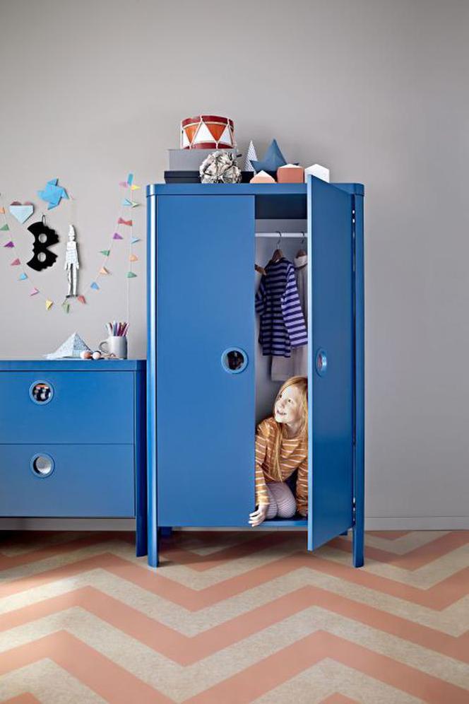 Niebieskie meble do pokoju dziecka