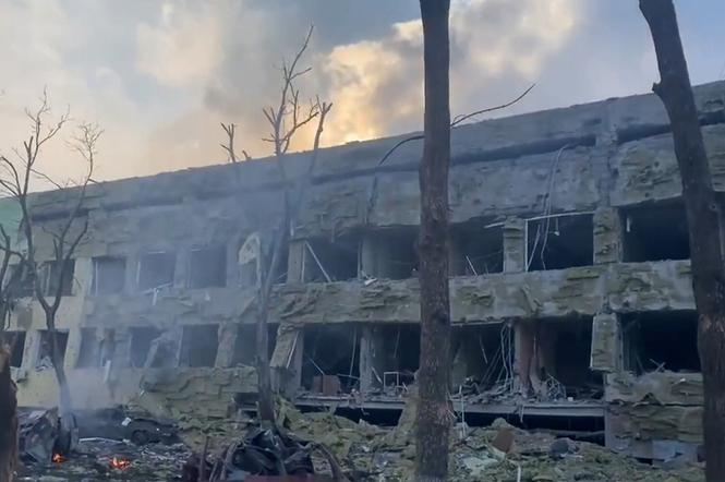 Barbarzyństwo w Mariupolu. rosyjskie lotnictwo zbombardowało szpital dziecięcy 