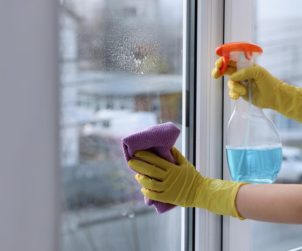Sposób na mycie okien bez smug