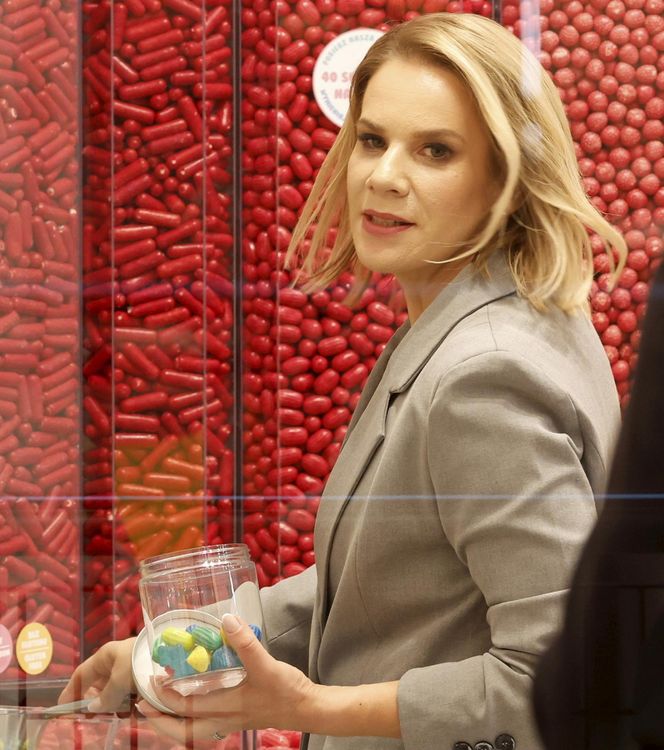 Marta Nawrocka kupuje prezenty na Dzień Dziecka