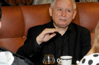 JAROSŁAW KACZYŃSKI NA ŻAGLOWCU.