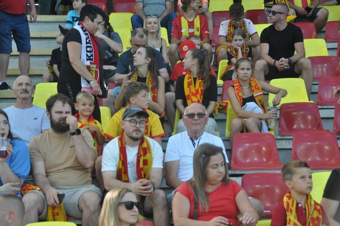 Korona Kielce - Cracovia. Zdjęcia kibiców podczas meczu. 10 sierpnia 2024