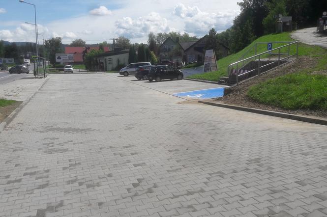 Zakończył się remont parkingu przy cmentarzu w Gołąbkowicach 
