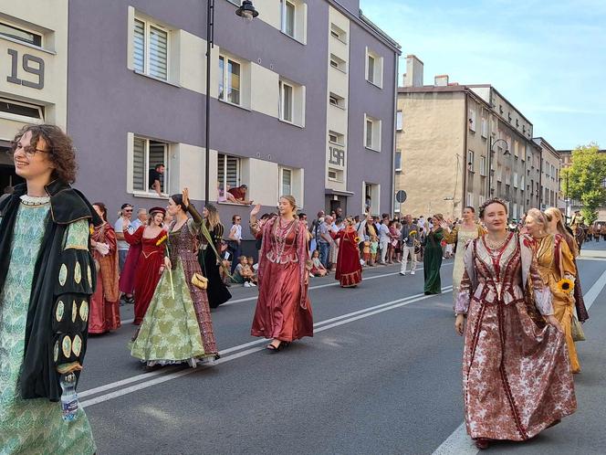 Gwarki 2024 w Tarnowskich Górach. Ulicami miasta przeszedł Pochód Gwarkowski