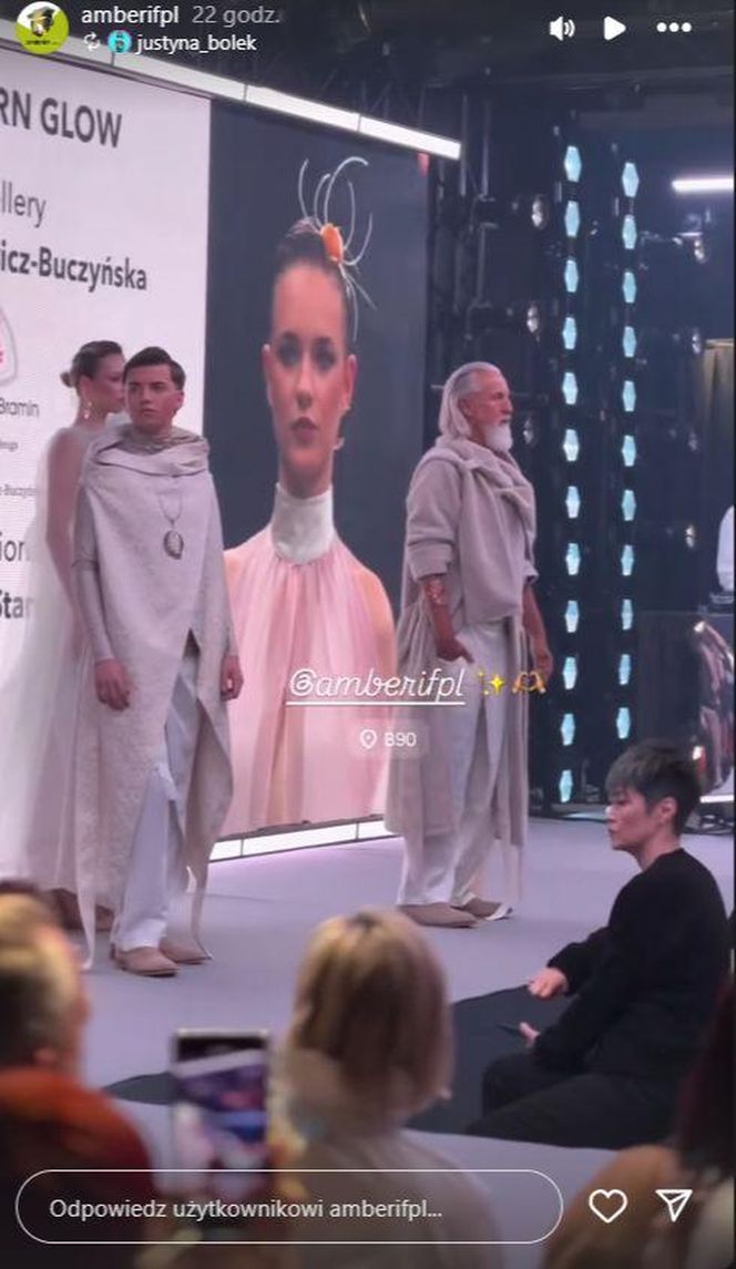 Syn Anny Przybylskiej modelem! Tak Szymon Bieniuk zaprezentował się na wybiegu obok Sworowskiej, Popiel i Kupisza