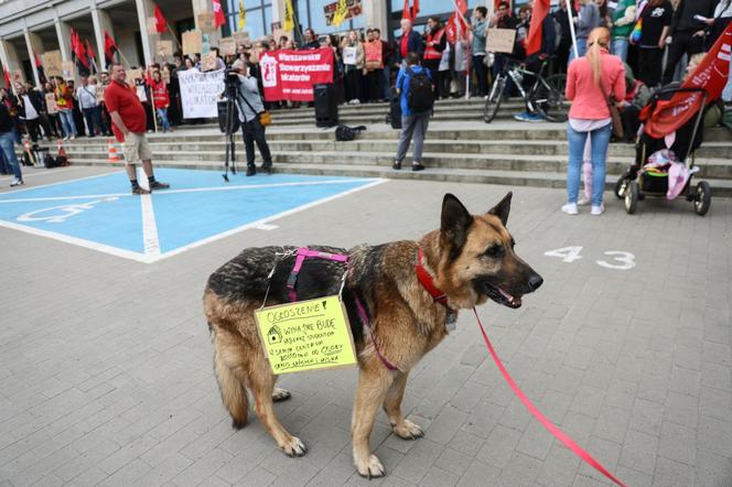 Protest przeciwko programowi "Mieszkanie na Start" w Warszawie