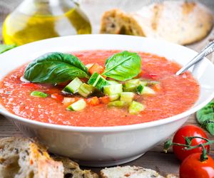 Gazpacho - przepis na andaluzyjski chłodnik z pomidorów