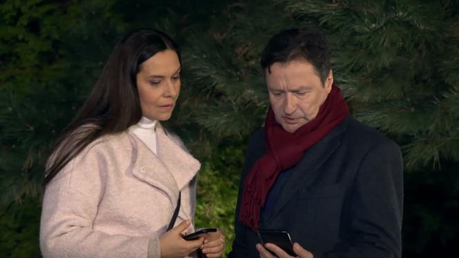 Na Wspólnej, odc. 3472: Cielecki (Jacek Kawalec), Wanda (Agnieszka Korzeniowska) 