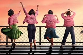 Prequel „Grease” ma szansę się udać? Zwiastun „Rise of the Pink Ladies” wygląda ślicznie