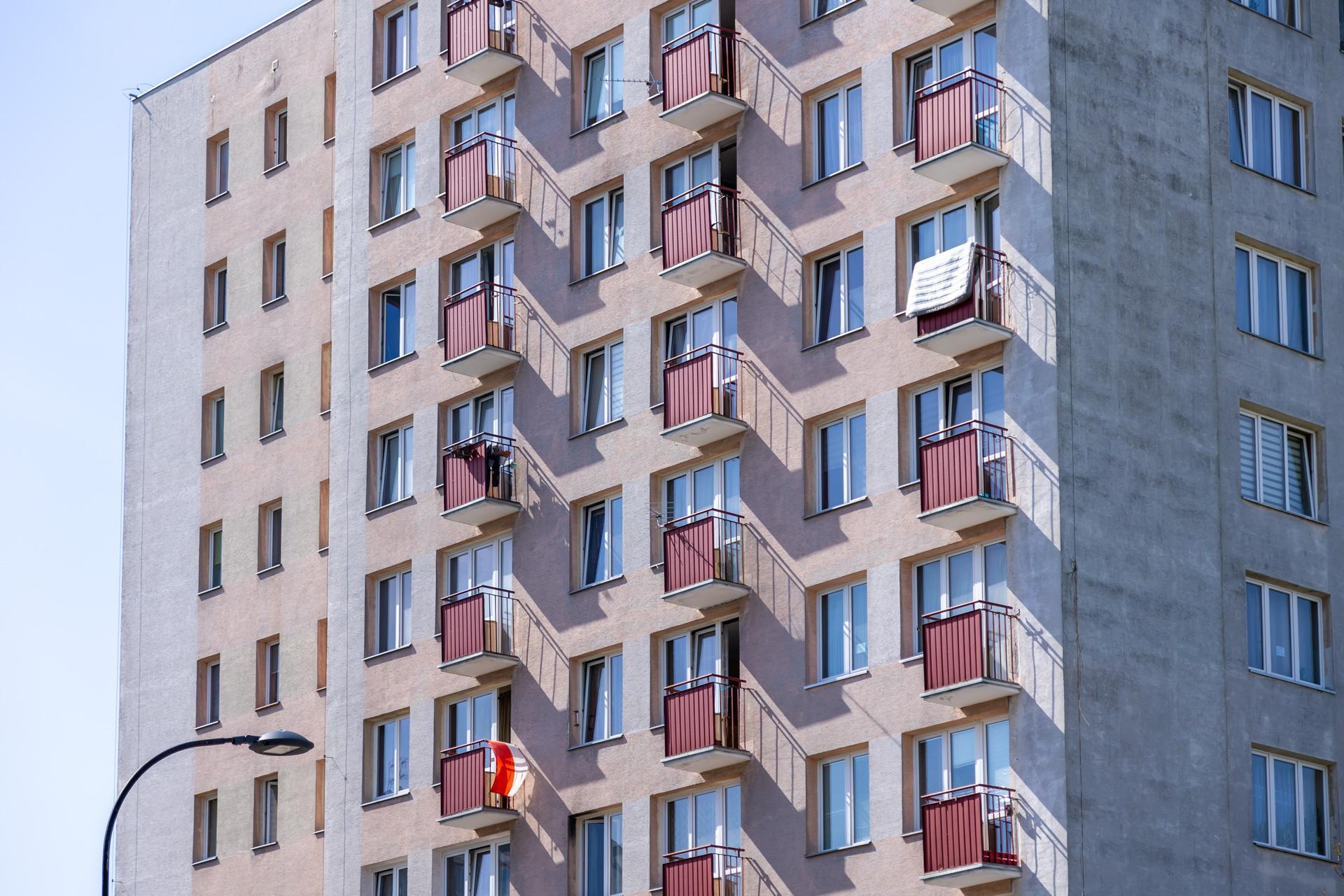 Osiedle prototypów w Warszawie - zdjęcia. Zobacz eksperymentalne bloki z wielkiej płyty