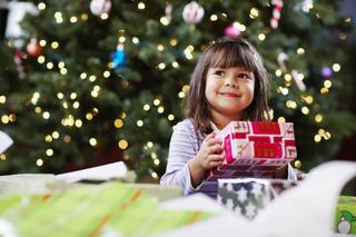 Prezenty bożonarodzeniowe: o czym marzą dzieci? Poznaj wyniki badania!