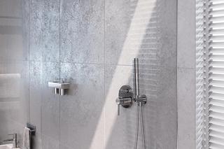 Prysznic czy wanna? Co wybrać? Poznaj zalety i wady obu rozwiązań