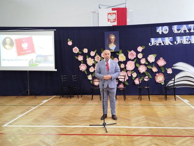Uroczystość jubileuszowa w siedleckiej "Dziesiątce" była okazją do wspomnień
