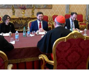 JD Vance poprowadzi delegację USA na inaugurację pontyfikatu Leona XIV.