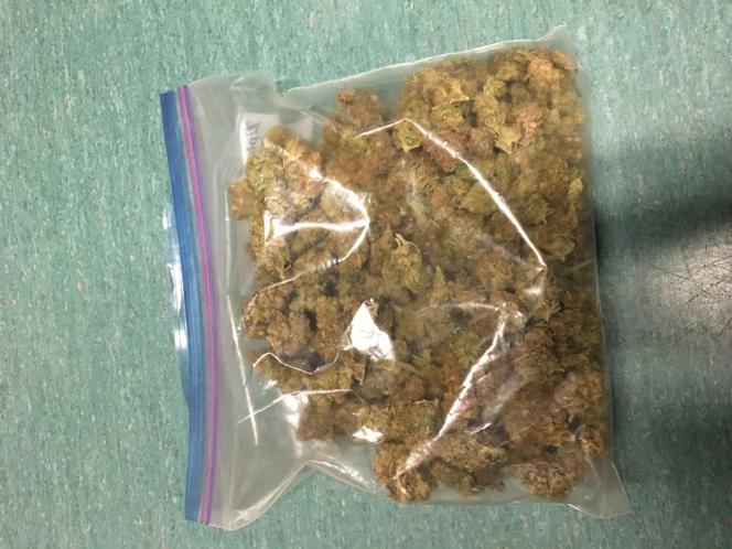 Znaleziono ponad kilogram narkotyków