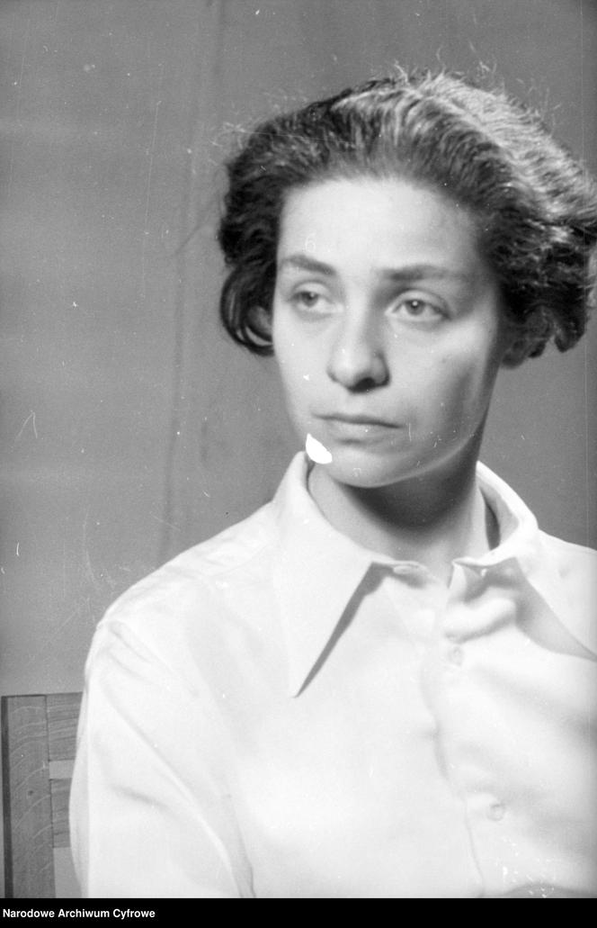 Nieznana kobieta, 1948 rok
