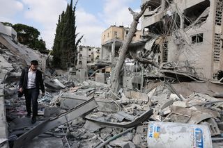 Dramatyczna noc w Izraelu. Irańskie rakiety spadają na miasta, rośnie liczba ofiar