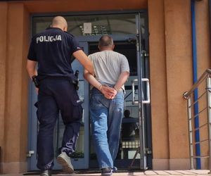 Potrącił 14-latkę na pasach i zwiał. W końcu dopadli drogowego recydywistę. Długa lista zakazów i jazda pod wpływem