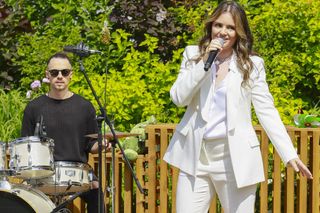 O romansie Niklińskiej i Wilczaka aż huczy. Tak aktorka zareagowała na zdjęcia ze wspólnego wieczoru