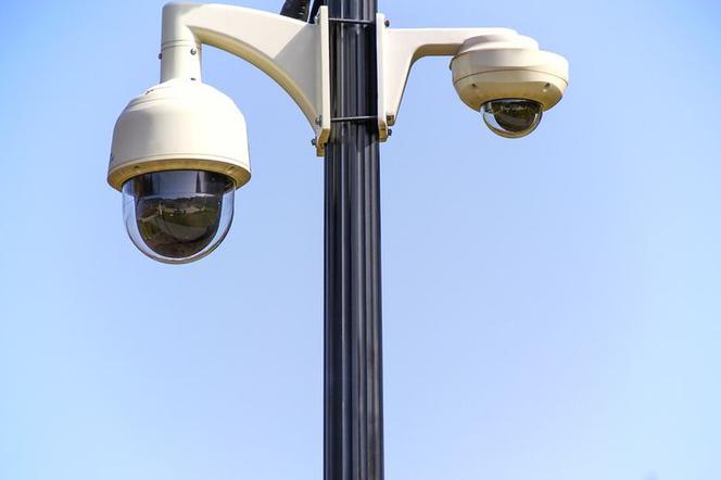 Sprawców nagrał miejski monitoring. Mają jednak szansę zgłosić się do Urzędu Miasta 