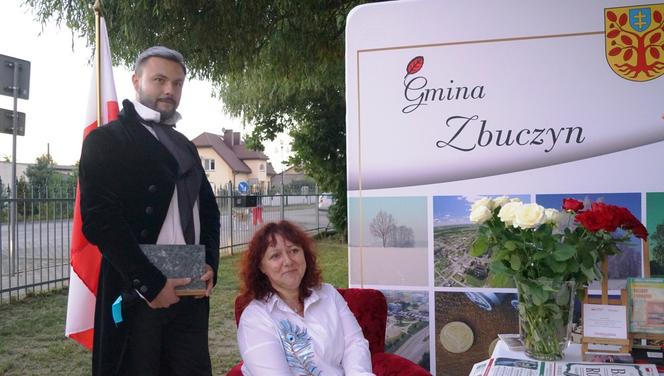 ZOBACZ ZDJĘCIA z wydarzenia "Narodowe Czytanie w Zbuczynie" w 2022 roku