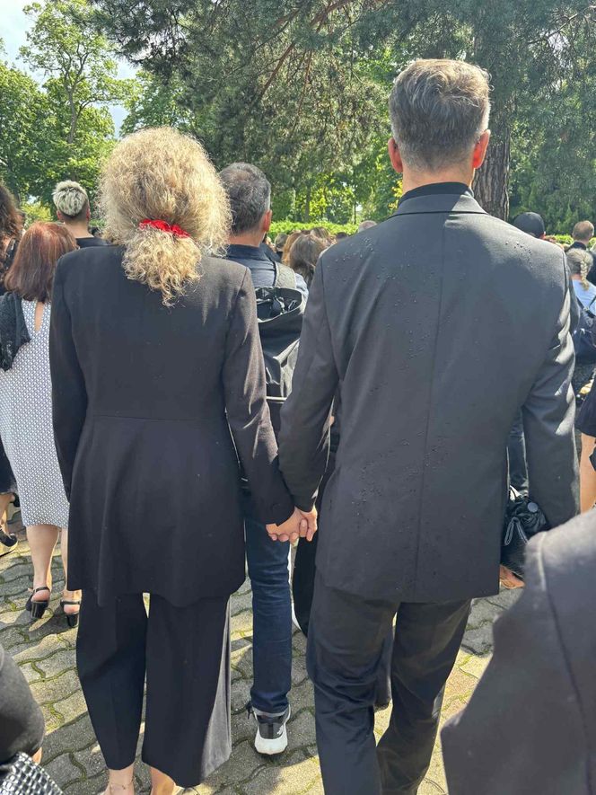 Michał Czernecki z nową partnerką na pogrzebie Joanny Kołaczkowskiej