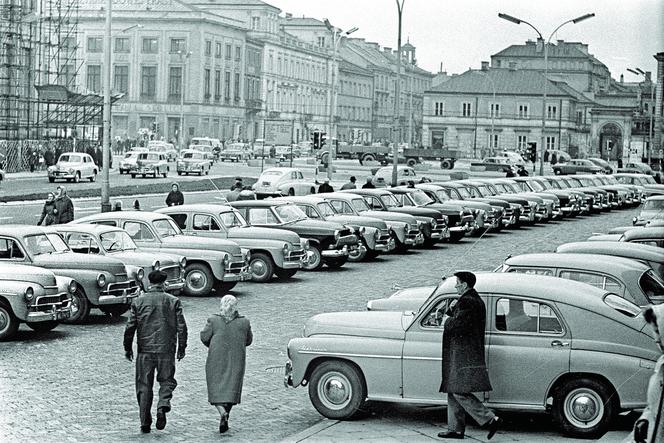 Auta PRL. Samochód z przydziału, lub na książeczkę oszczędnościową. Poznaj tajemnice polskiej motoryzacji