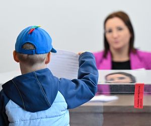 Tutaj to Mentzen, Hołownia i Braun prześcignęli Nawrockiego. Dane PKW ze 100 proc. obwodów na statkach
