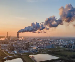 Kolejny śmiertelny wypadek w Orlenie w Płocku! Makabryczny zgon 39-latka