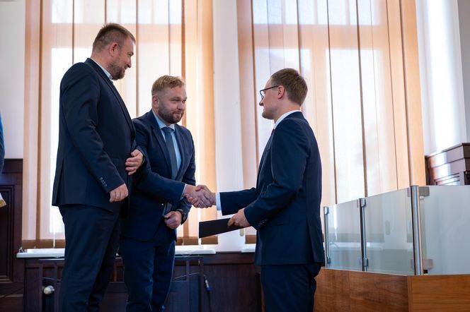Zaprzysiężenie nowego prezydenta Zabrza. Kamil Żbikowski złożył ślubowanie i zwrócił się do mieszkańców