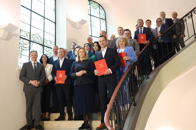 Podaj łapę“ 2025  – przekazanie umów