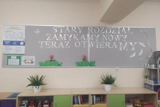 Dąbrówka Stany, gmina Skórzec: nowym wozem strażackim, po nowej drodze, do nowej szkoły