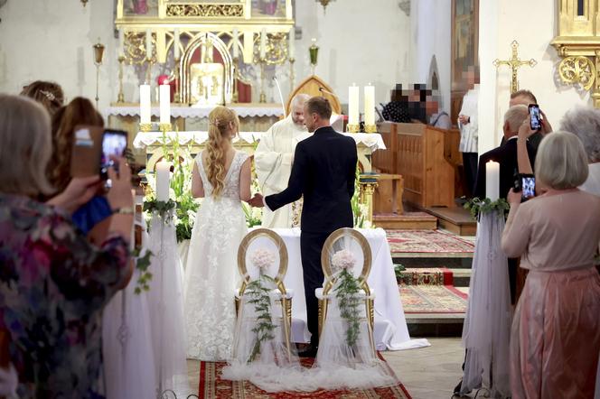 Marta Paszkin i Paweł Bodzianny z "Rolnik szuka żony" wzięli ślub kościelny! Piękna uroczystość