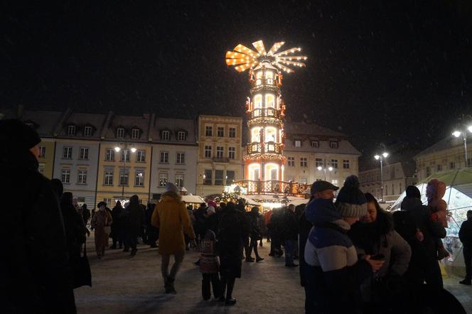 Magia świąt opanowała miasto! Byliśmy na Bydgoskim Jarmarku Świątecznym 