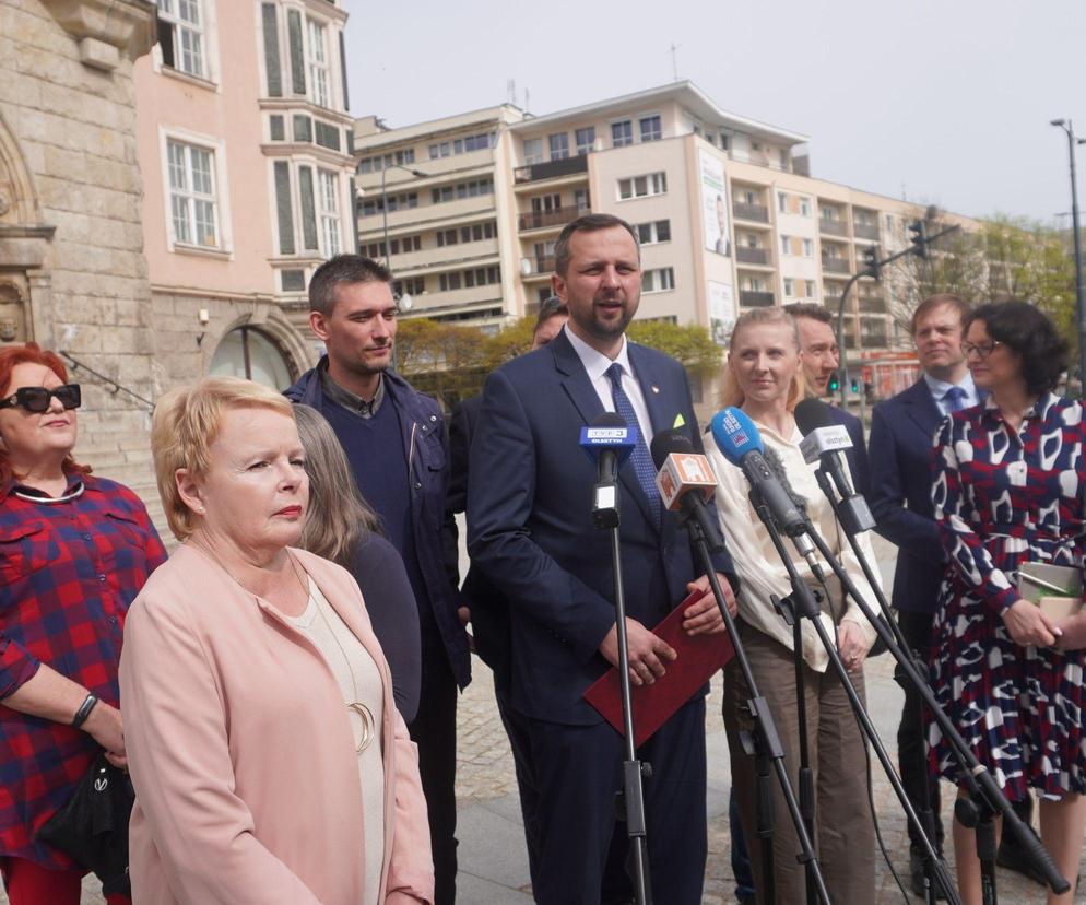 Robert Szewczyk w drugiej turze wyborów na prezydenta Olsztyna. Mamy komentarz!