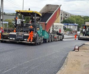 Drogowcy kończą prace na fragmencie Piłsudskiego