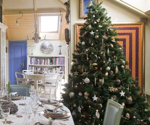 Świąteczne choinki w bieli