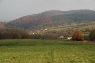 To dawna wieś łemkowska w Małopolsce. Kiedyś należała do prałata 