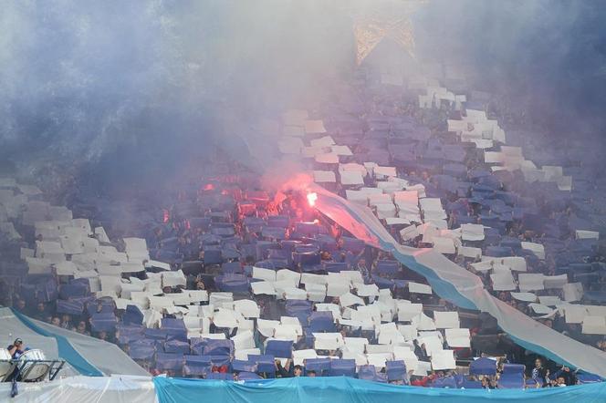 Kibice na Stadionie Śląskim podczas Wielkich Derbów Śląska (16.03.2024)