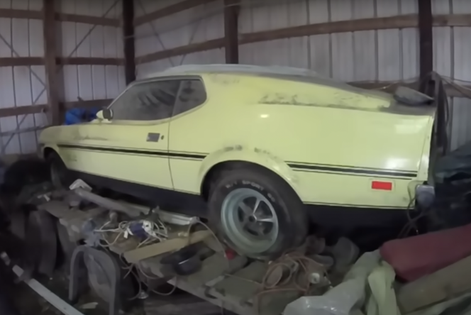 Ford Mustang BOSS 351 znaleziony w szopie