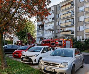 Pożar w bloku w Ostrowie Wielkopolskim. Nie żyje jedna osoba, 10 jest rannych