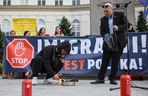 W Warszawie odbył się antyimigrancki marsz i kontrmanifestacja. Pojawiło się kilka tysięcy osób