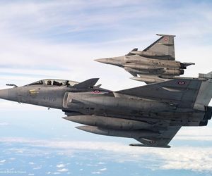 Atomowe Rafale bronią Polski. Macron wysyła myśliwce po incydencie z dronami