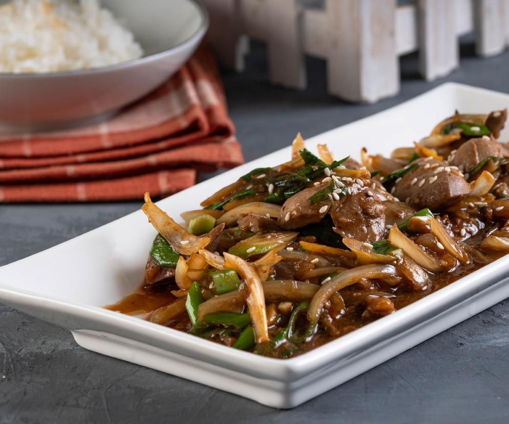 Wątróbka z wyrafinowanym sosem z porzeczek nalewkowych