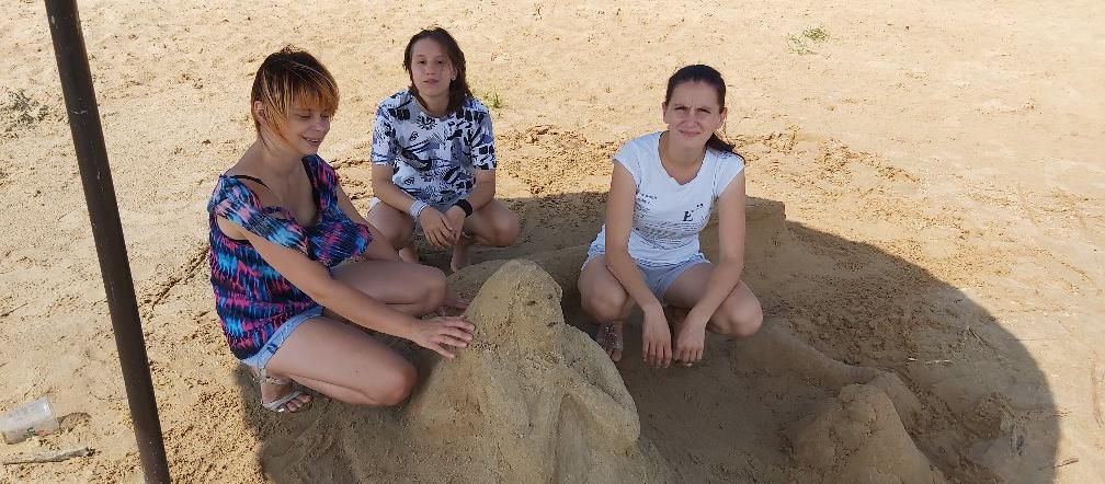 Szukamy imienia dla Syrenki, która pojawiła się na plaży w Brodach