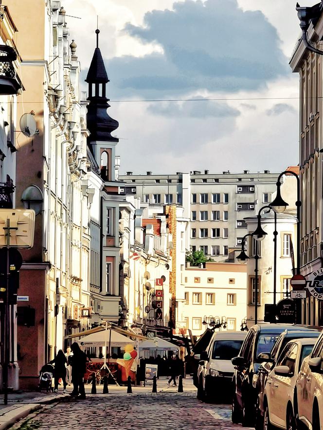 Opole na zdjęciach Krzysztofa Mazurowskiego. Uchwycił "podróżnika w czasie"